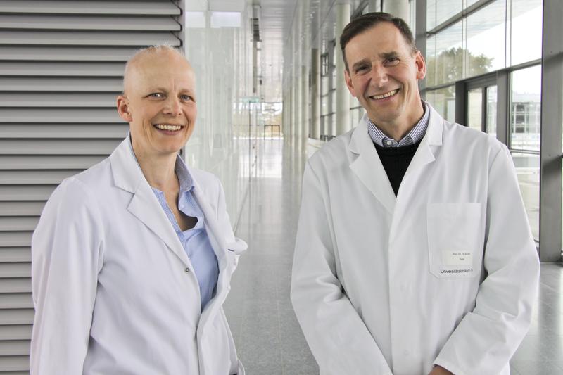 Dr. Alexandra von Baer und Prof. Dr. Thomas Barth.