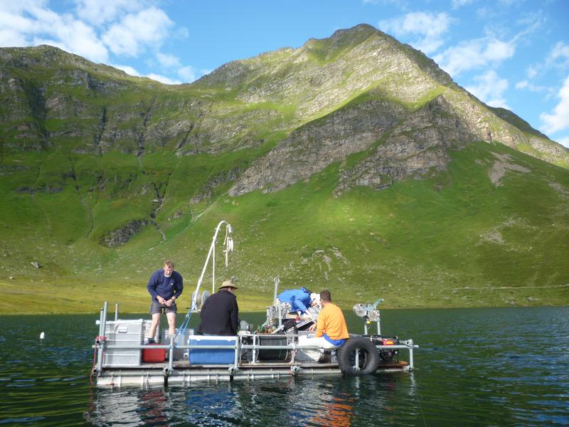 Sampling was performed from a platform on Lake Cadagno in Canton Ticino (southern Switzerland). 