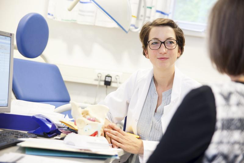 Dr. Miriam Deniz, Leiterin der Abteilung Urogynäkologie an der Klinik für Frauenheilkunde und Geburtshilfe