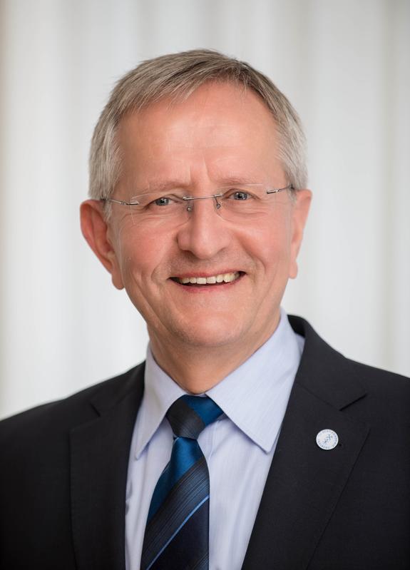 Prof. Bernd Meyer 