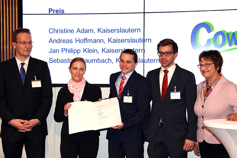 Frau Zypries und das Team von CowHow