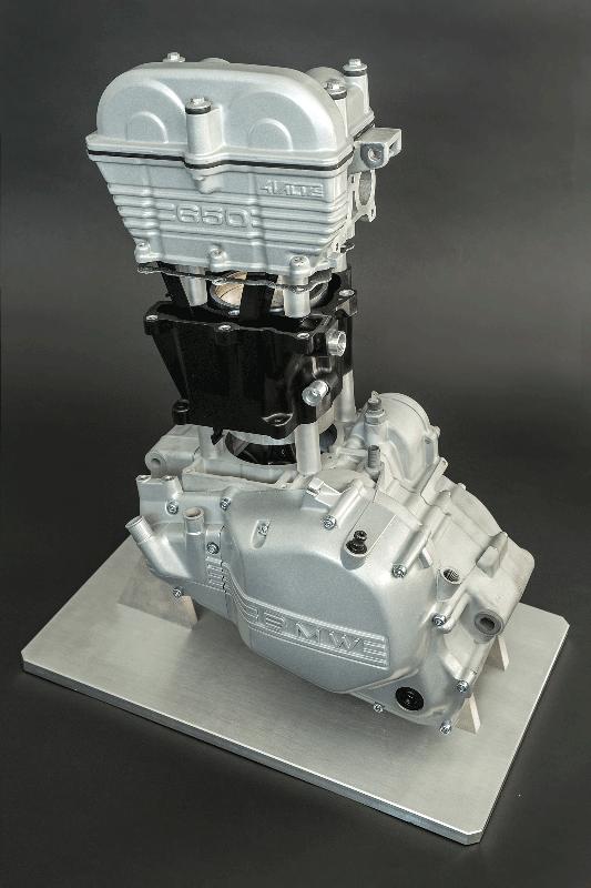 Demonstration model of the experimental engine with lightweight cylinder casing to be presented at the Hannover Messe. 