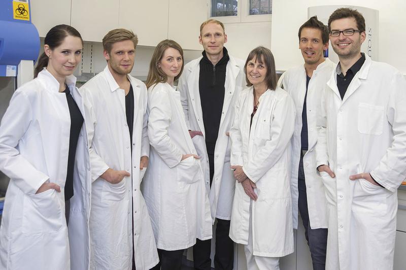 Prof. Dr. Martin Reuter (4.v.l.) und sein Forscherteam, Universität Bonn, Abteilung Differentielle und Biologische Psychologie