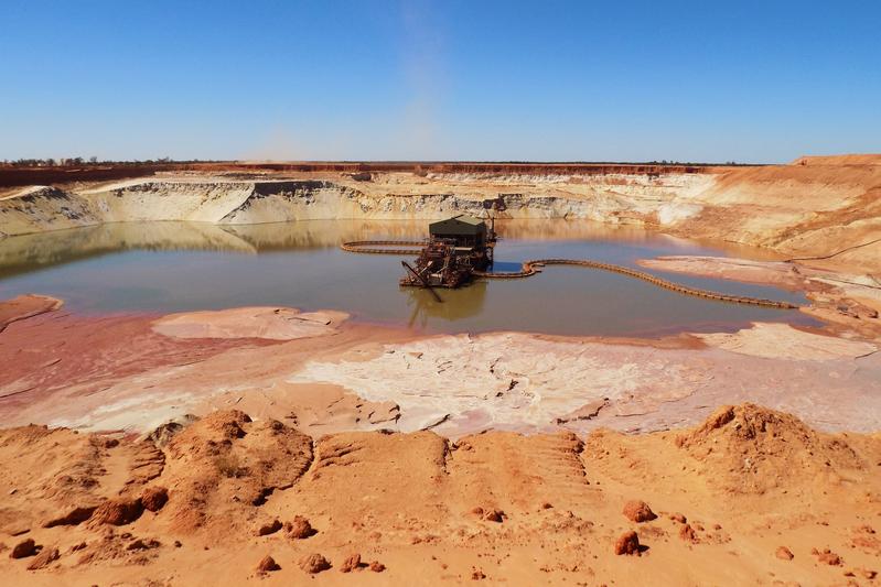 Schwimmende Aufbereitung im Tagebau Gingko bei Mildura