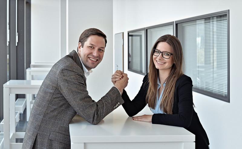 MiM vs. MBA: Zwei Master, zwei Studenten, zwei Wege zum Ziel. Foto: Michael Deutsch/HHL
