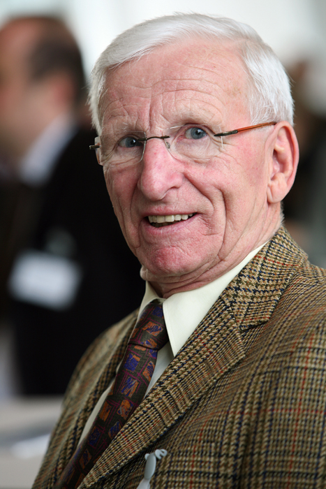 Prof. em. Dr.-Ing. Paul-Michael Weinspach.