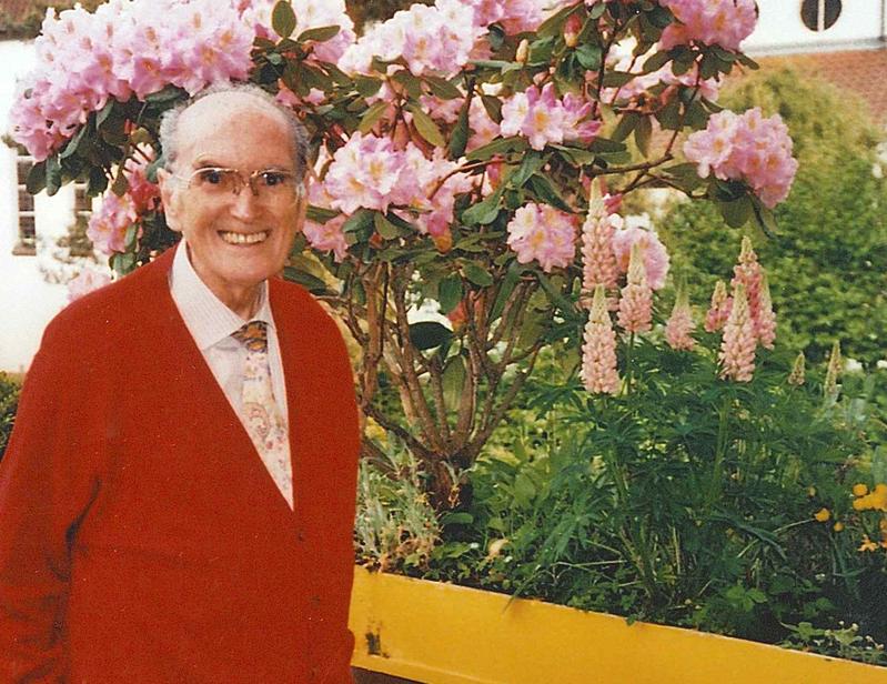 Universitätsprofessor Dr. Hans Dietmar Zinsmeister wird am 24. April 80 Jahre alt. 