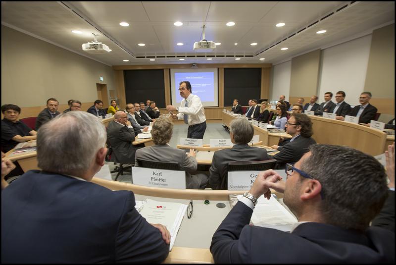 Der neue Harvard Case Study Room unterstützt die zukunftsweisende Managementausbildung an der TU Graz und ist auch für Partner aus Wirtschaft und Industrie für Managementtrainings verfügbar.