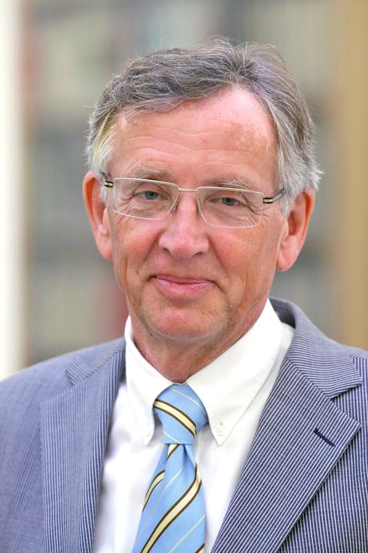 Neuer Gastprofessor für International Banking: Prof. Dr. Dr. h.c. Reinhard H. Schmidt