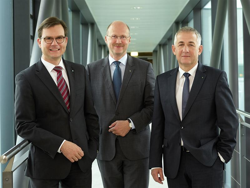 Prof. Dirk Landgrebe, Prof. Welf-Guntram Drossel, Prof. Matthias Putz (v.l.n.r.)