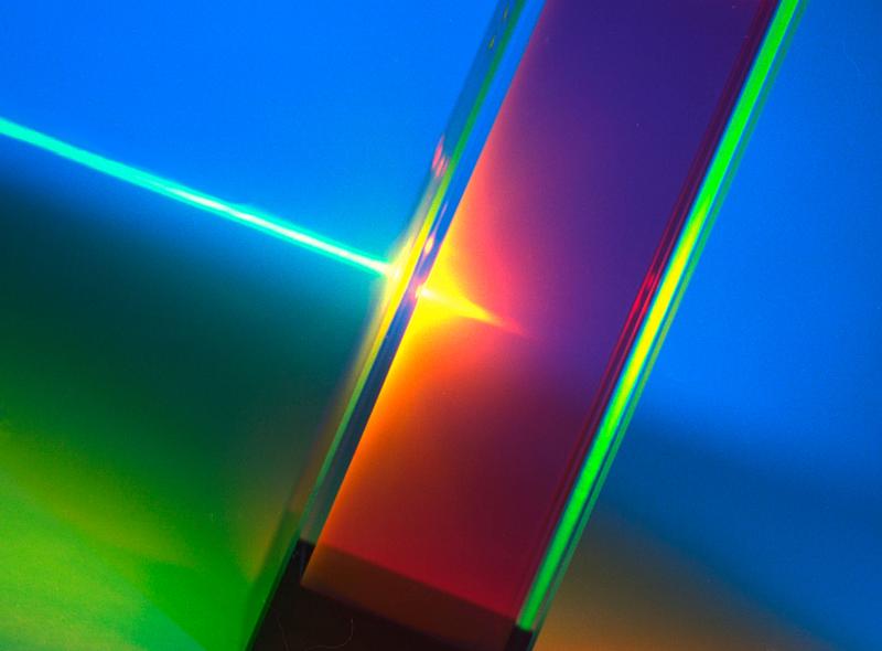 »Licht in den Prozess«: Optische Messung durch eine Gefäßwand zur Bestimmung chemischer Größen. 