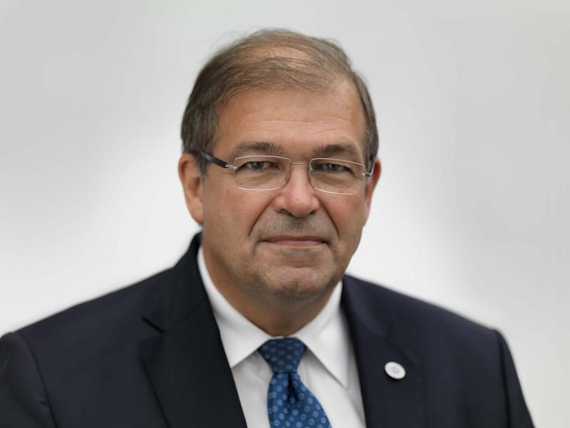Rektor Prof. Dr. Wolfgang Schareck ist  zum Sprecher der Arbeitsgemeinschaft Technische Universitäten in Deutschland gewählt worden