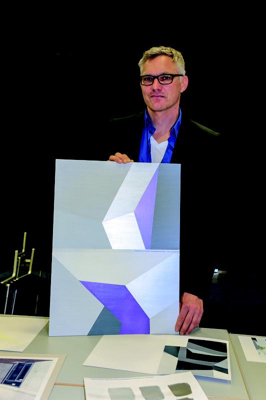 Tim Trantenroth während der Präsentation am Fraunhofer IFAM. 
