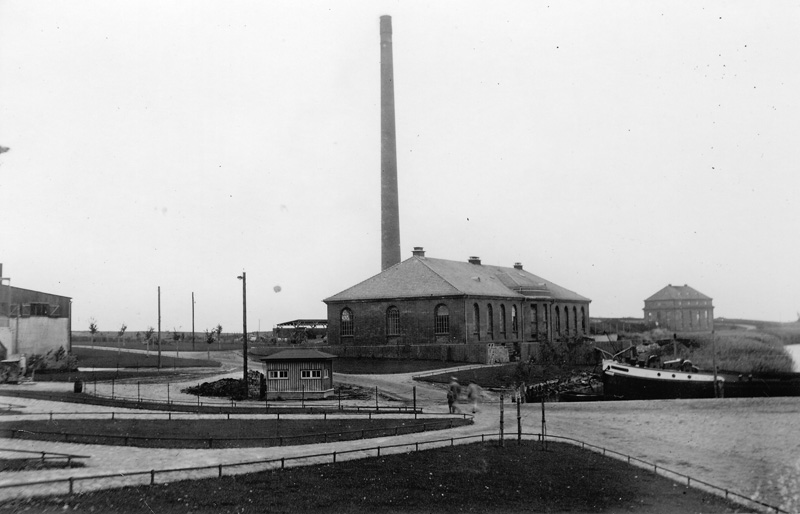 Das alte Heizhaus versorgte ab 1927 die Institutsgebäude auf der Insel Riems mit Dampf.