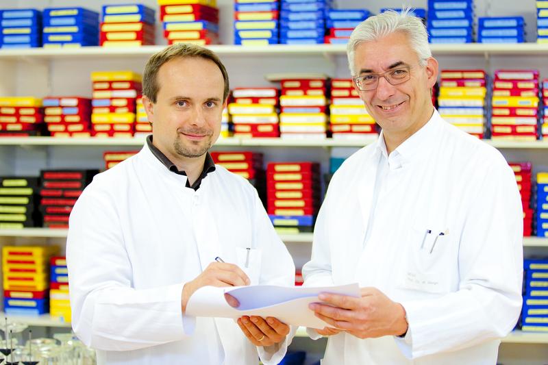 Privatdozent Dr. Thomas Skripuletz und Professor Dr. Martin Stangel (von links). 
