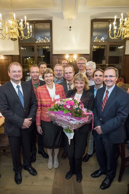 Prof. Dr. Gabriele Multhoff im Kreise der CESAR