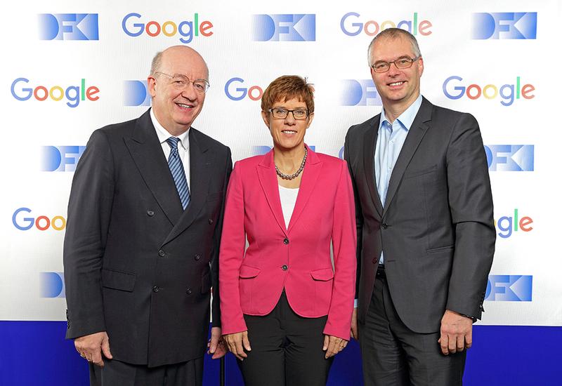 v.l. Prof. Wahlster, Ministerpräsidentin Kramp-Karrenbauer, Dr. Holfelder