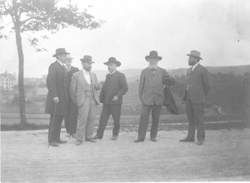 Treffen von Vertretern des Deutschen Monistenbundes am 11. Mai 1906 in Jena: (v. r.) Arthur Schwarz, Ernst Haeckel, Wilhelm Breitenbach, F. Siebert, Thiele, Johannes Unold.