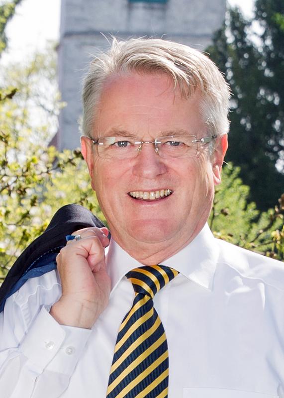Dr. Axel Hartmann
