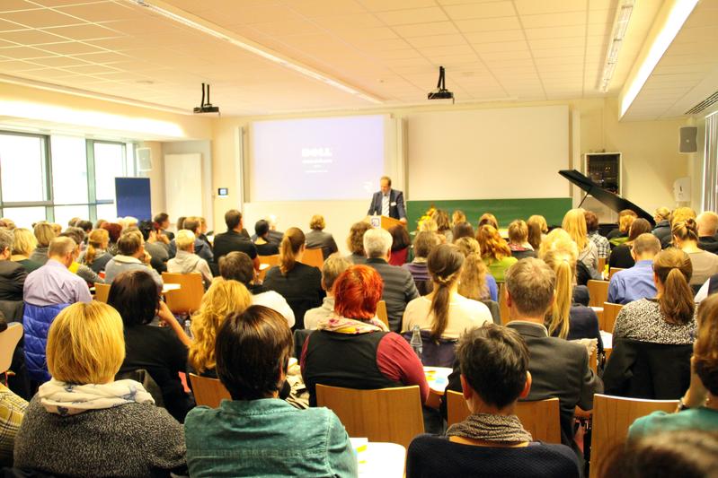 Teilnehmer der Fachtagung "Geistige Behinderung und Demenz" an der Ostfalia Hochschule in Wolfenbüttel