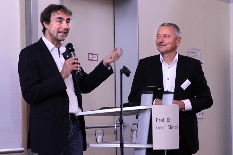 Medizinethiker Prof. Dr. Georg Marckmann (LMU München) sprach zur „Zukunft des Managements vor dem Hintergrund ökonomischer und ethischer Ansprüche. Dr. Michael Wunder (r.) moderierte die Fachtagung.