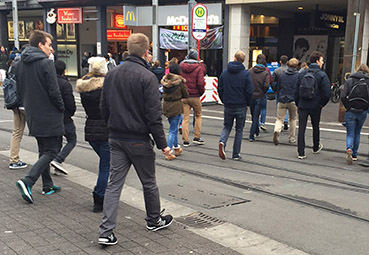 Die Optimierung der Fußgängermobilität mit aktiver Bürgerbeteiligung ist Gegenstand des neuen Forschungsprojekts „GO Karlsruhe!“ an der Hochschule Karlsruhe