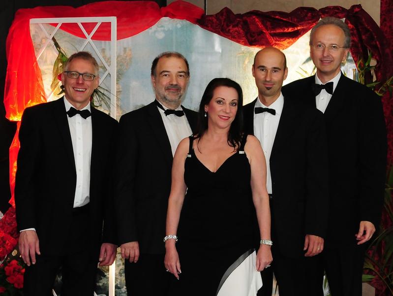 Die Band Manhattan Six sorgt für Live-Musik beim Hochschulball.