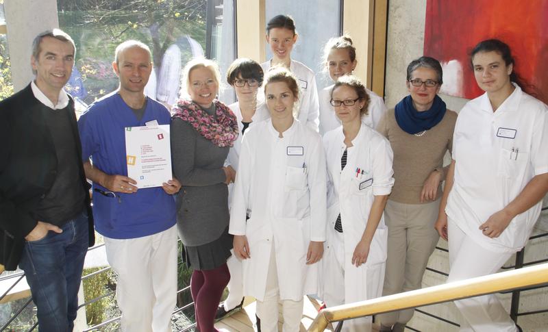 Die PJler der Ausbildungsstation mit Dr. Marzellus Hofmann, Dr. Christian Scheffer, Myriam Valk-Drath und Dr. Gabriele Lutz