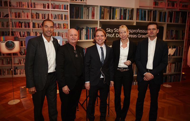 von links: Wolfram Winter (Sky), Prof. Dr. Jürgen Faust (Hochschule Macromedia), Dr. Andreas Graefe (Hochschule Macromedia), Gitta Blatt (Sky) sowie Erik Schneider (Sky)