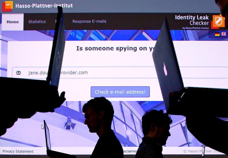 With the HPI Identity Leak Checker every internet user ca check,to check, if his or her personal identity data has been affected 
