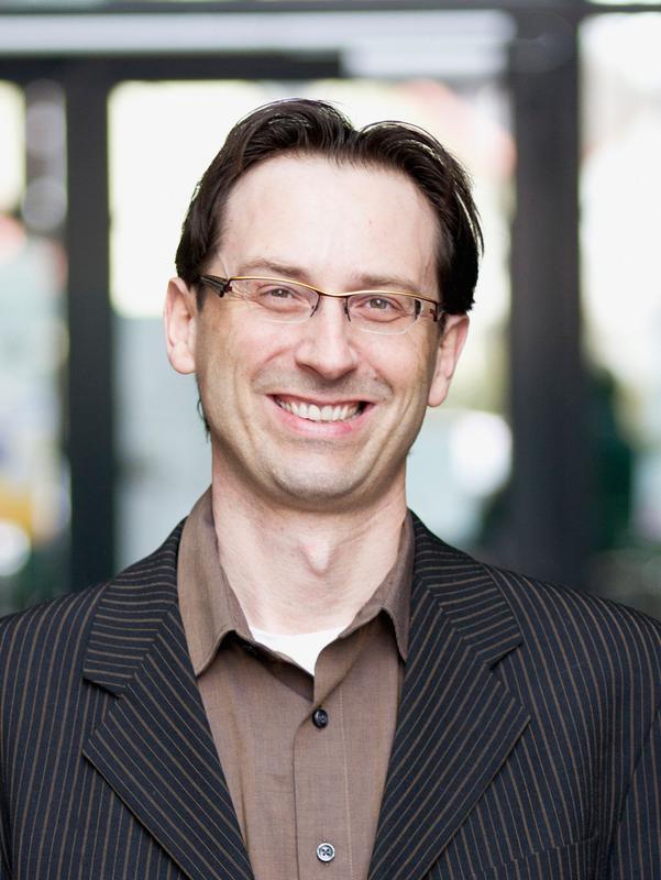 Prof. Dr. Sven Groß.