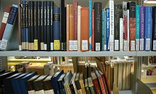 Die Universitätsbibliothek der CAU verfügt deutschlandweit über die größte Auswahl an Literatur aus und über Skandinavien.