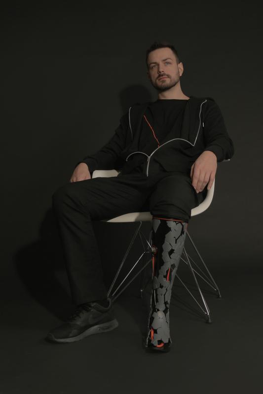 Erprobte den Prototyp der Beinprothese - der unterschenkelamputierte Florian Dennerlein