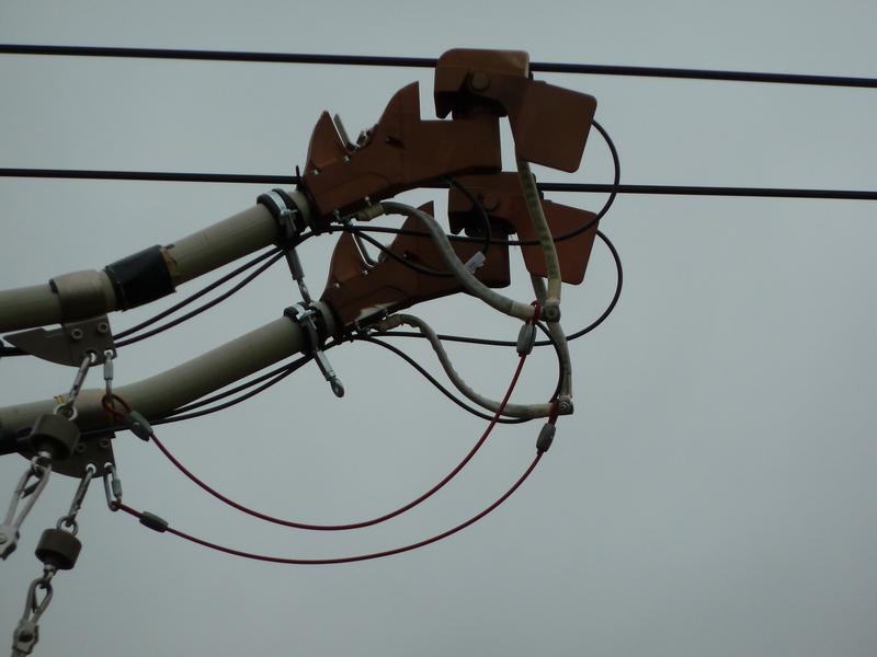 Detail: Stromabnehmerköpfe. 