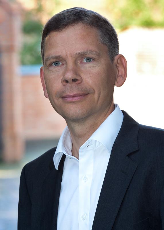 Professor Jens Tränckner von der Uni Rostock leitet das Forschungsprojekt.  