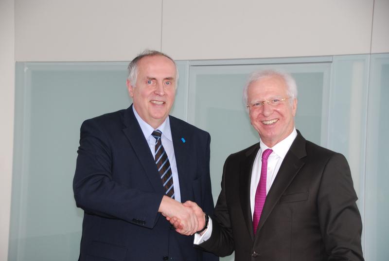 Die Präsidenten: Prof. Dr. Gerhard Muth (li.) und  Prof. Dr. Udo Steffens