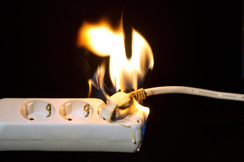 Fraunhofer LBF investigates recycling of halogen-free flame retardant plastics in a new research project.