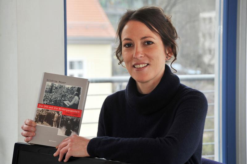 Für ihre Forschungsarbeit über „Die SPD und die NS-Vergangenheit 1945-1990“ wird Dr. Kristina Meyer von der Uni Jena mit dem Willy-Brandt-Preis für Zeitgeschichte ausgezeichnet.