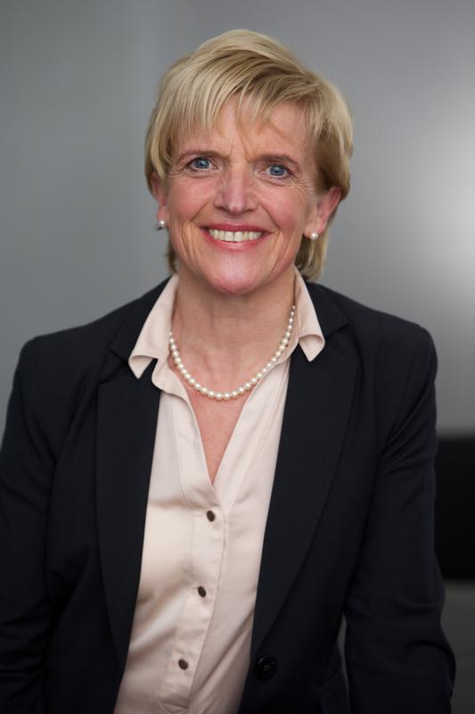Dr. Beate Mand 