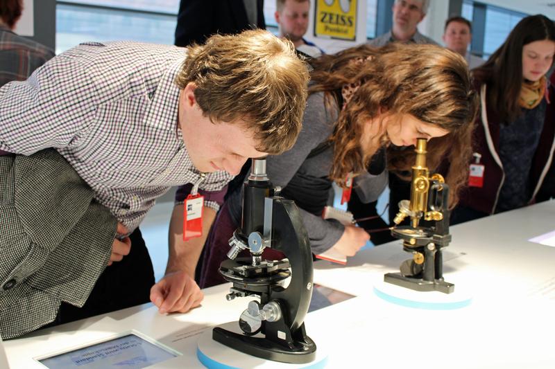 Im Zeiss-Museum in Oberkochen gab es jede Menge optische Technologien zum Ausprobieren und Anfassen.