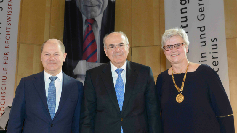 V.l.n.r.: Olaf Scholz, Vassilios Skouris, Katharina Boele-Woelki