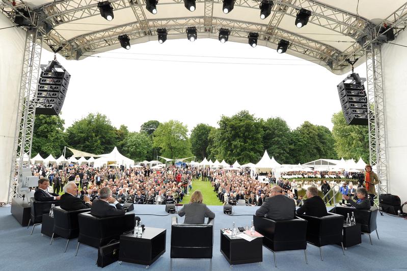 Zahlreiche Zuhörer wurden 2012 durch die Hauptforen der "Woche der Umwelt" angezogen 