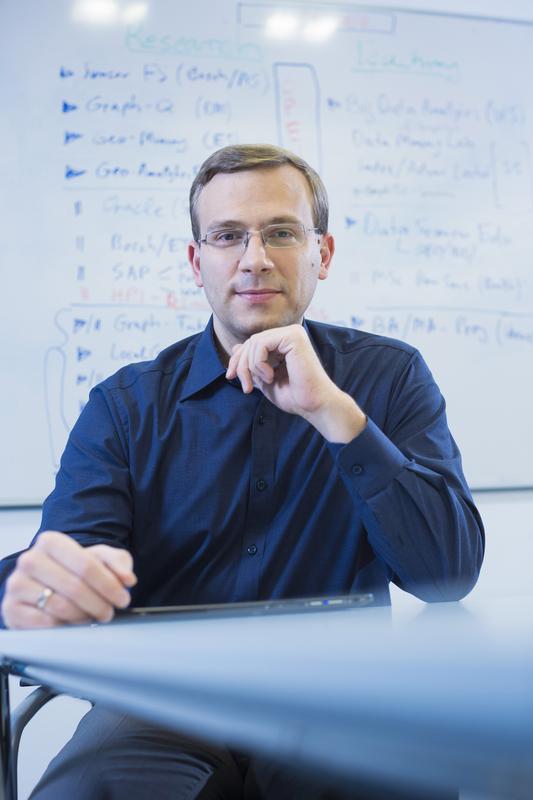 Prof. Emmanuel Müller erforscht am Hasso-Plattner-Institut (HPI) neue Methoden für die Analyse komplexer Datenbestände. Er wurde gemeinsam von HPI, Universität Potsdam und dem GFZ in Potsdam berufen.