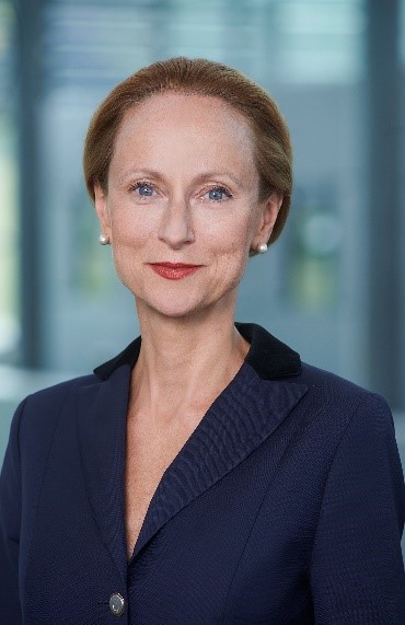 Prof. Dr. Dr. Sabine Freifrau von Schorlemer