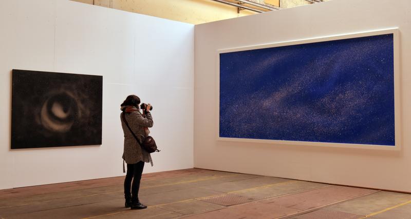 Neben farbstarken Skulpturen sind ab 30. April 2016 auch Bilder von ROTRAUT in Jena zu sehen.