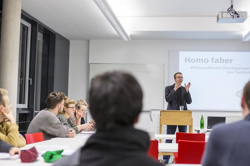 An der Alanus Hochschule sind noch Plätze frei für Hospitanten 
