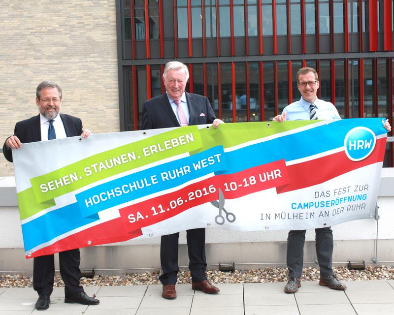 v.l. Helmut Köstermenke, HRW, Heinz Lison, Förderverein und Marc Hilterhaus, Via Verkehrsgesellschaft, freuen sich auf das Campusfest am 11. Juni in Mülheim an der Ruhr. 