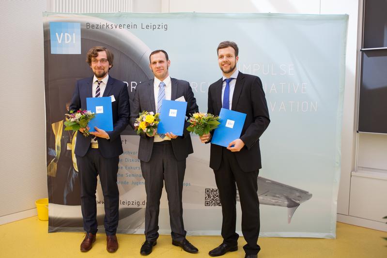 Die drei Preisträger des VDI-Förderpreises 2016 (v.l.n.r.): Florian Wallburg, Rick Voßwinkel, Patrick Funke (alle HTWK Leipzig).
