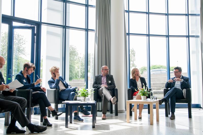 v.l.: Prof. Dr. Dieter Timmermann, Anna Lehmann, Armin Steuernagel, Ulrich Müller, Johanna Keller, Dr. Stefan Kaufmann