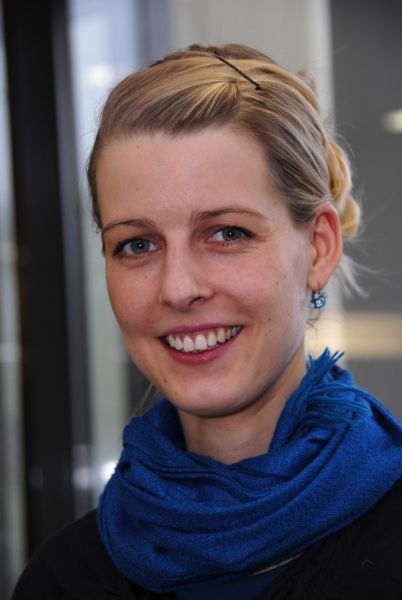 Laura Almeling Doctoral Student at the Cognitive Ethology Laboratory